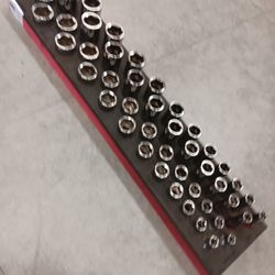 Snap-on 46 Piece 10-32mm Shallow And Deep Flank Drive #346TSWMFR 1/2in Drive Almost New Condition. For Pick Up Fremont Seattle. No Low Ball/Trades 