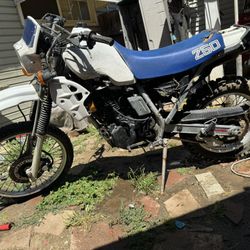 Dirt Bike 250