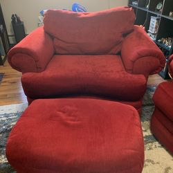 Comfortable Oversized Chair With Matching Ottoman 