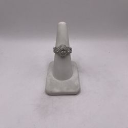 14kt Gold Diamond Engagement Style Ring 