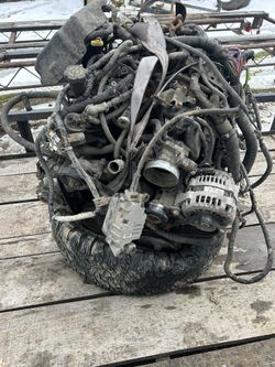 Parts Only 2000 Chevy 1500 Ls 5.3