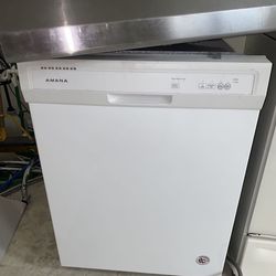 Free Dish Washer  (MUST PICK UP TODAY)