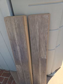 Hard wood flooring..7 pieces