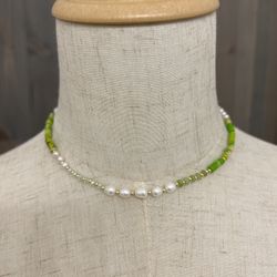 Natural stone pearl necklace