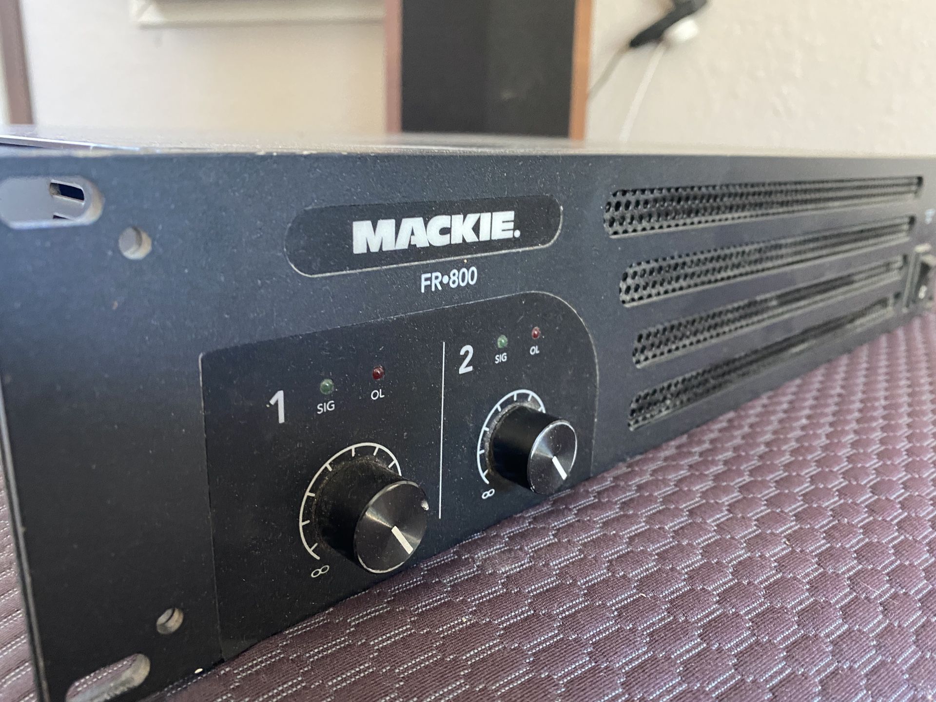 Mackie fr800 amplifier pro audio live