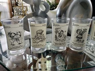 1976 Vintage Charmers by Hallmark Glasses