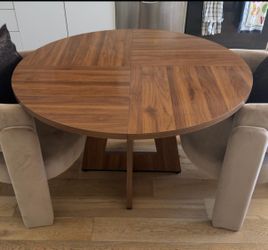 Round dining Table