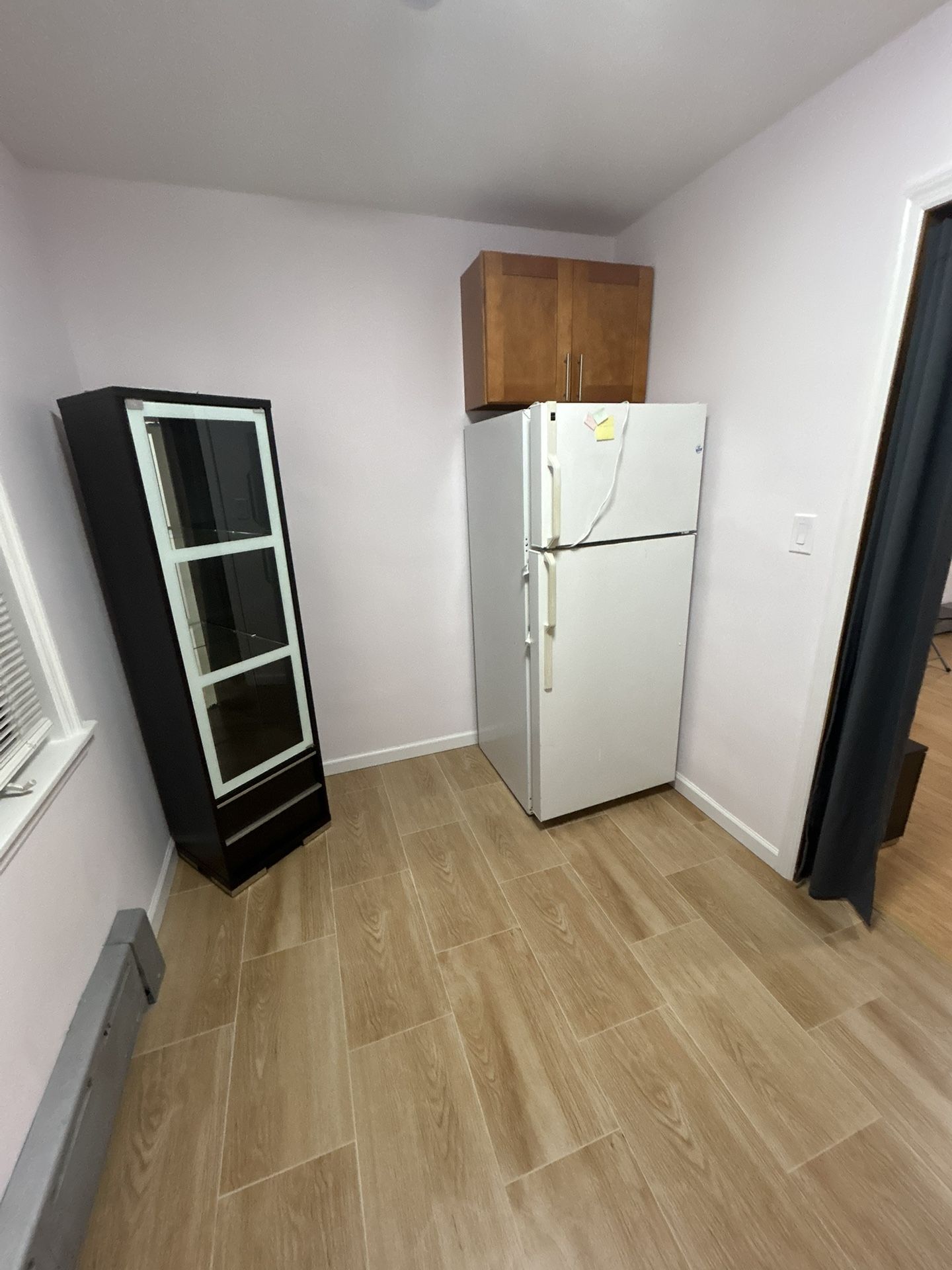 Refrigerator 16 Cub 2 Door For Sale