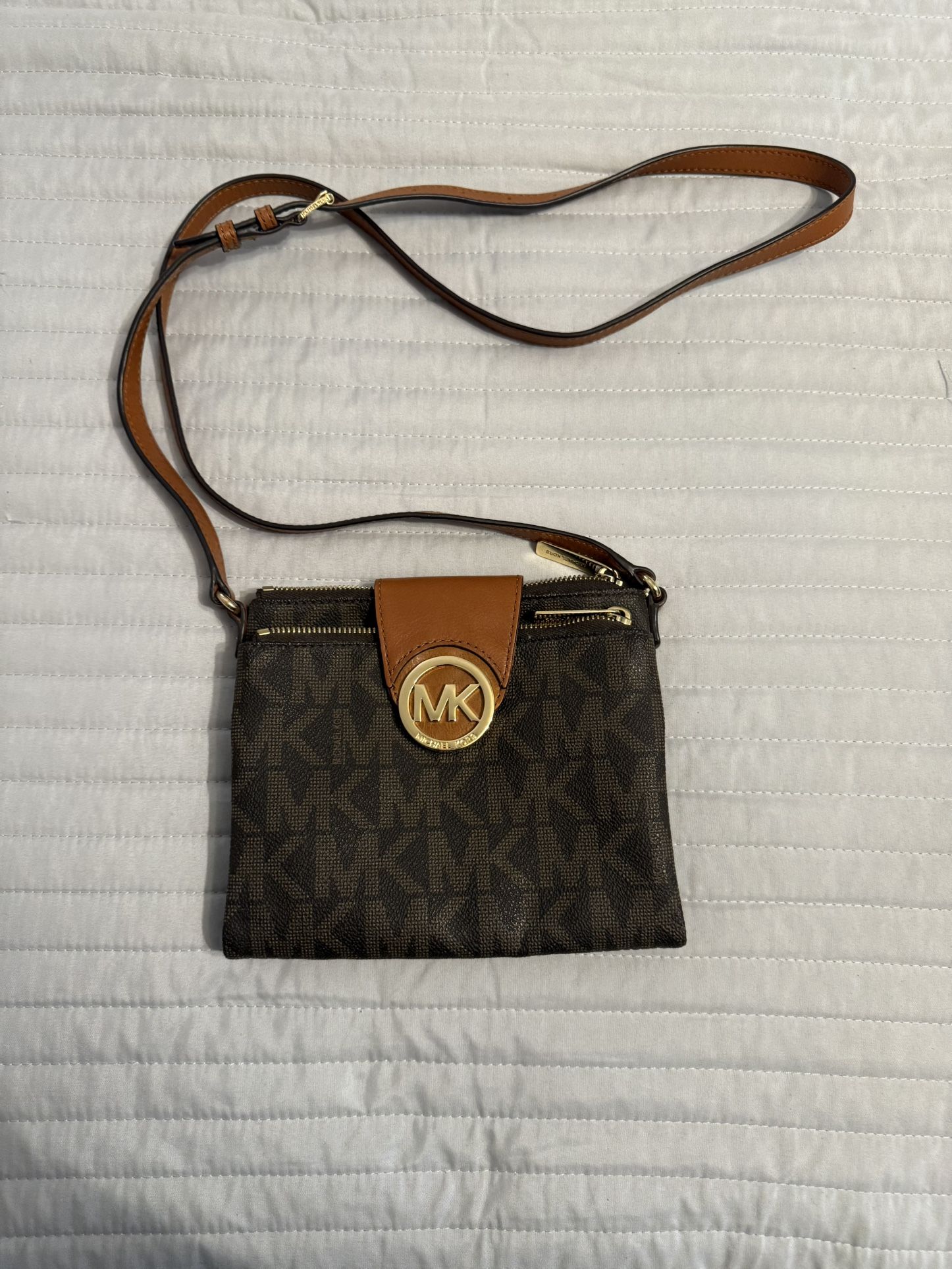 Michael Kors Wallet Crossbody