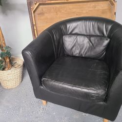  Small Room Living Small Chair Sofa  Real  100 % Leather  Black 
