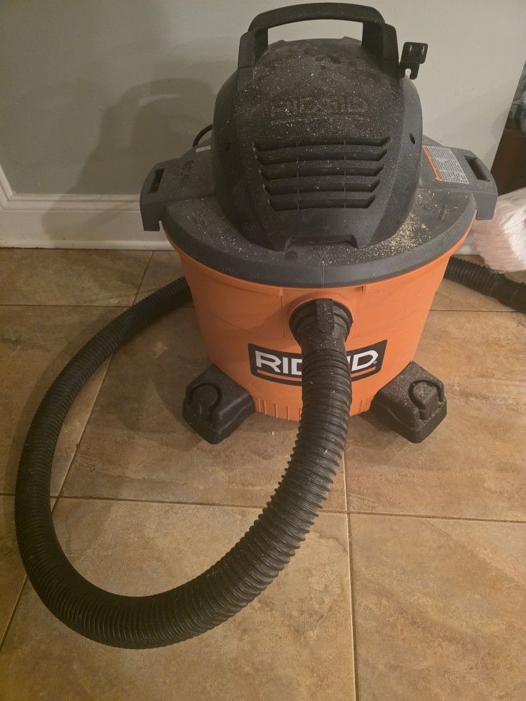Ridgid Shop Vac (needs maintenance)