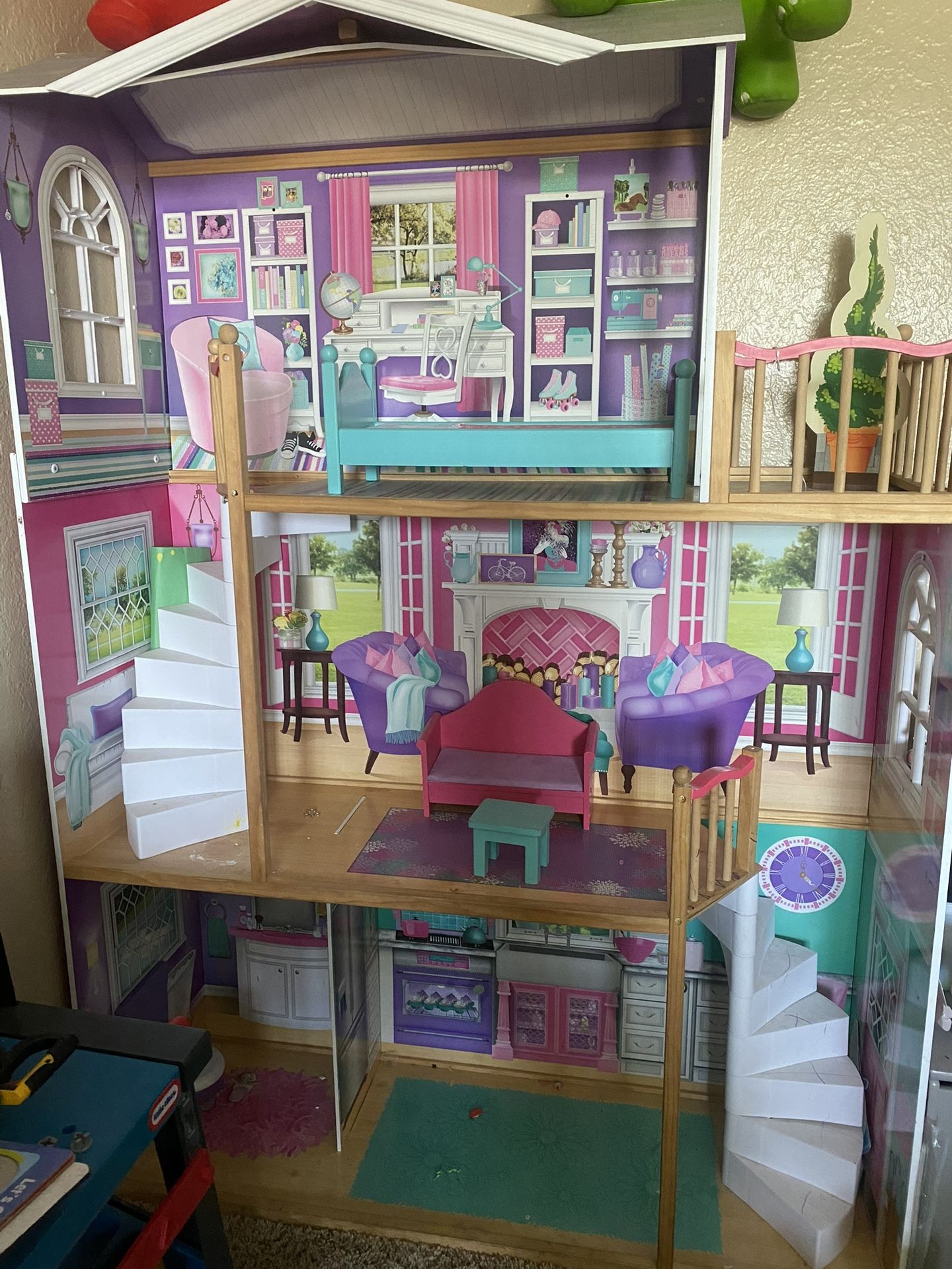 Doll House