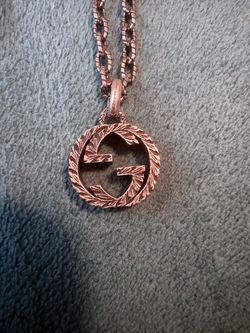 Authentic Gucci Large Interlocking G Leaf Necklace 18