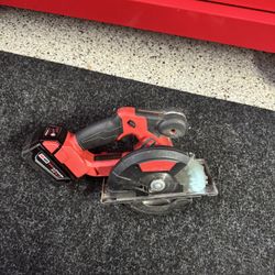 Milwaukee Fuel Metal Saw 