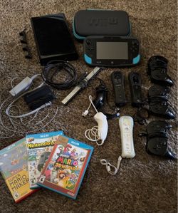 Nintendo Wii U Console (Black 32GB) - 3 Games + Accessories Bundle