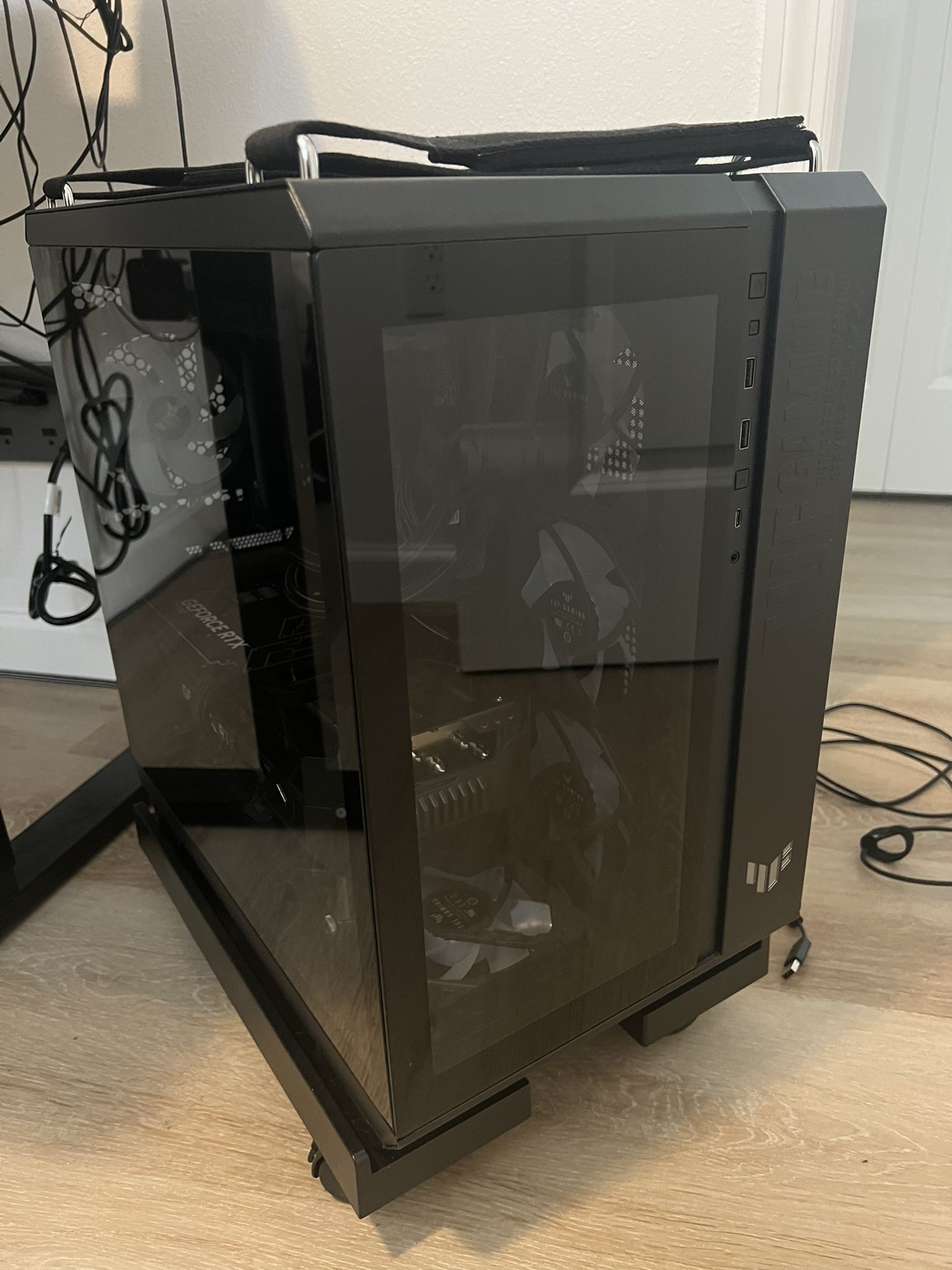Gaming PC NVIDIA GeForce RTX 4080 SUPER