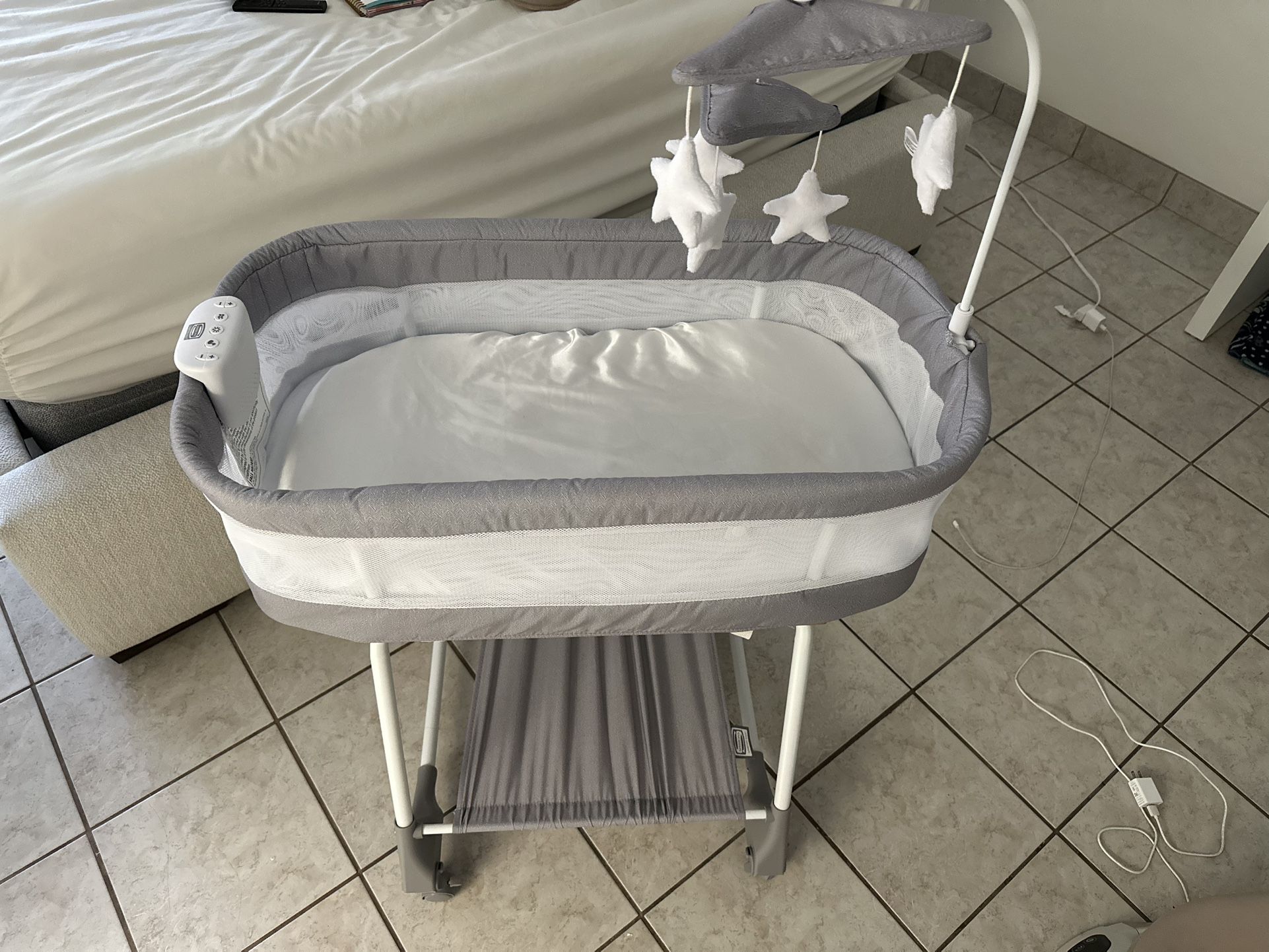 Bassinet With Sound Machine
