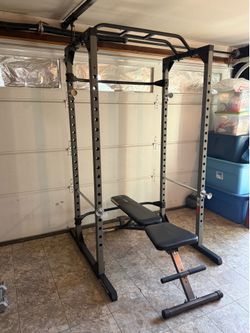 Heavy-Duty Power Rack / Squat Cage – Excellent Condition (Fully Assembled & Indoor Kept)