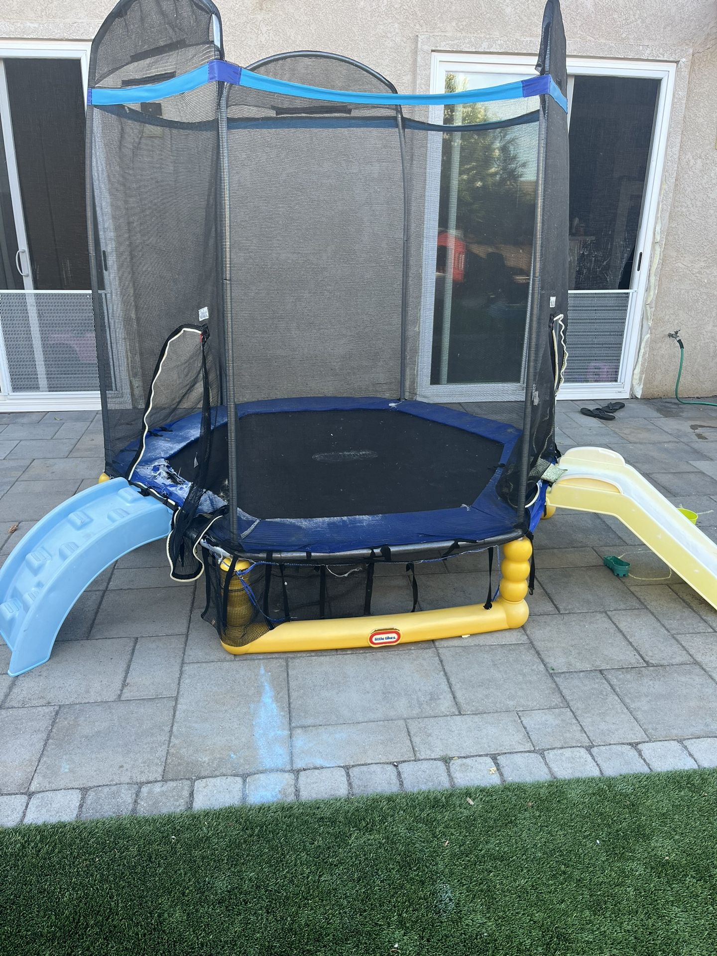 Little Tikes Climb 'n Slide 7ft Trampoline Outdoor