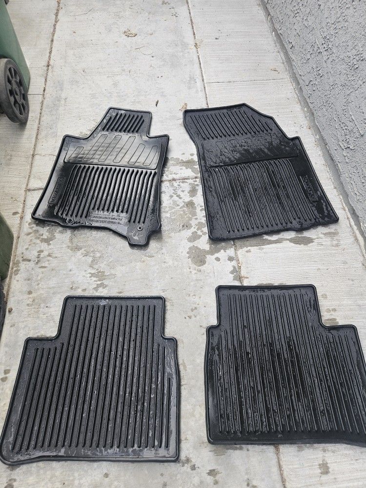 2015 Nissan Altima All Weather Floor Mats