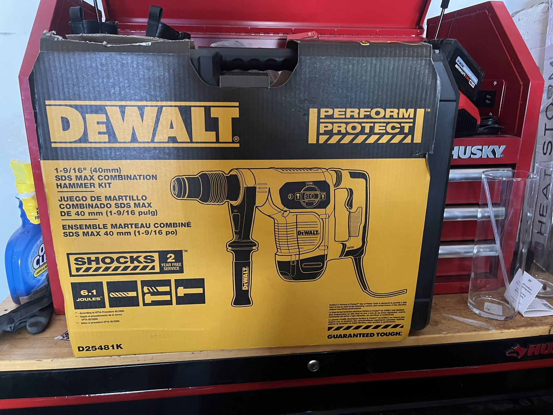 DEWALT 10.5 Amp 1-9/16 in. Corded SDS-MAX Combination Concrete/Masonry Rotary Hammer with SHOCKS and Case