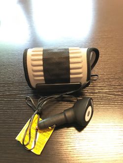 Munchkin Travel Bottle Warmer (warms formula and milk in the car) excellent used condition like new (pet free and smoke free household)