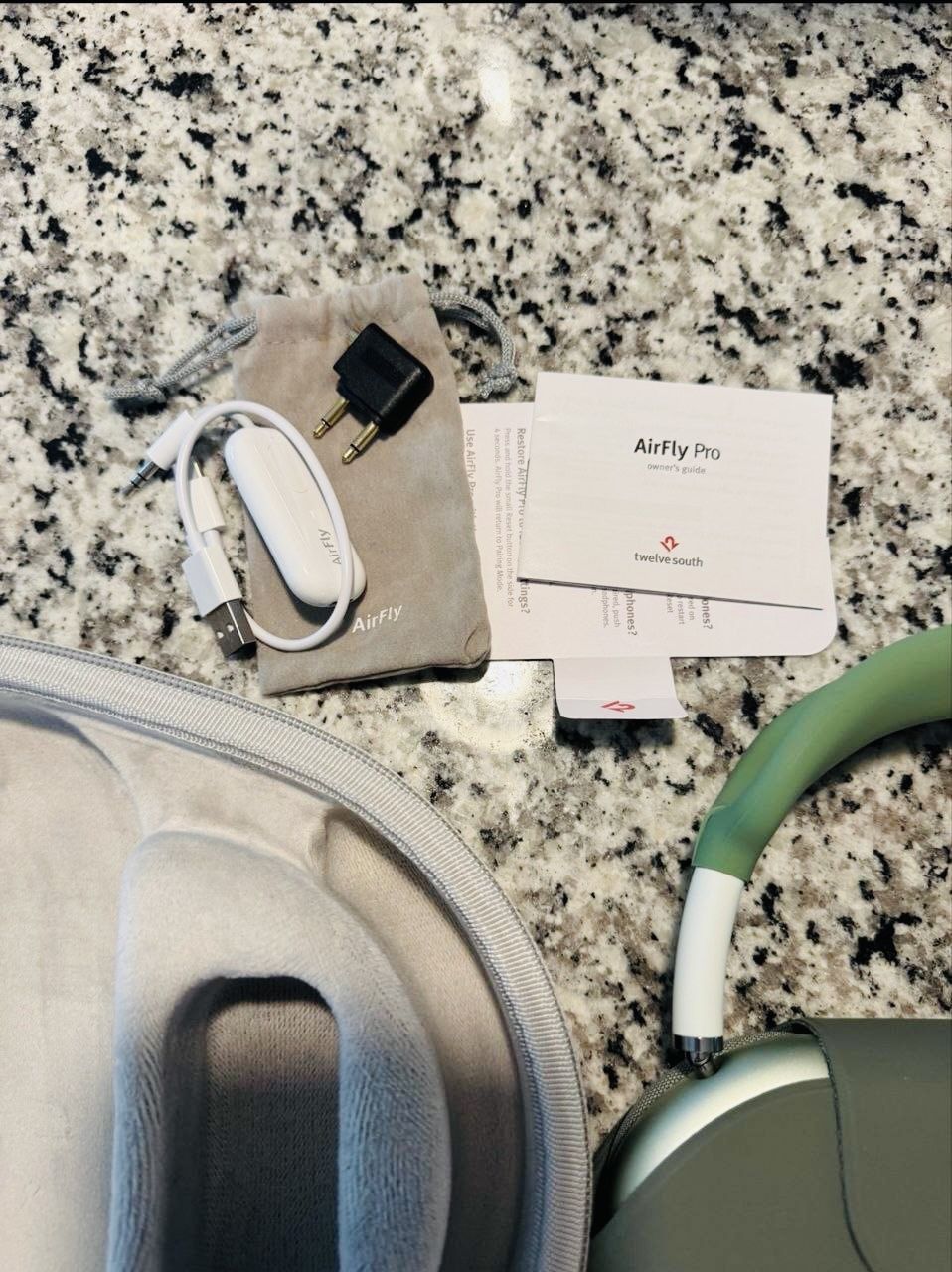 AirPod Max Green Like New