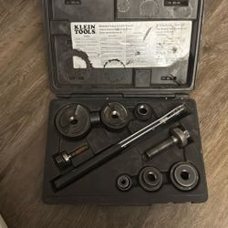 Klein Tools Knockout Punch Set With Wrench