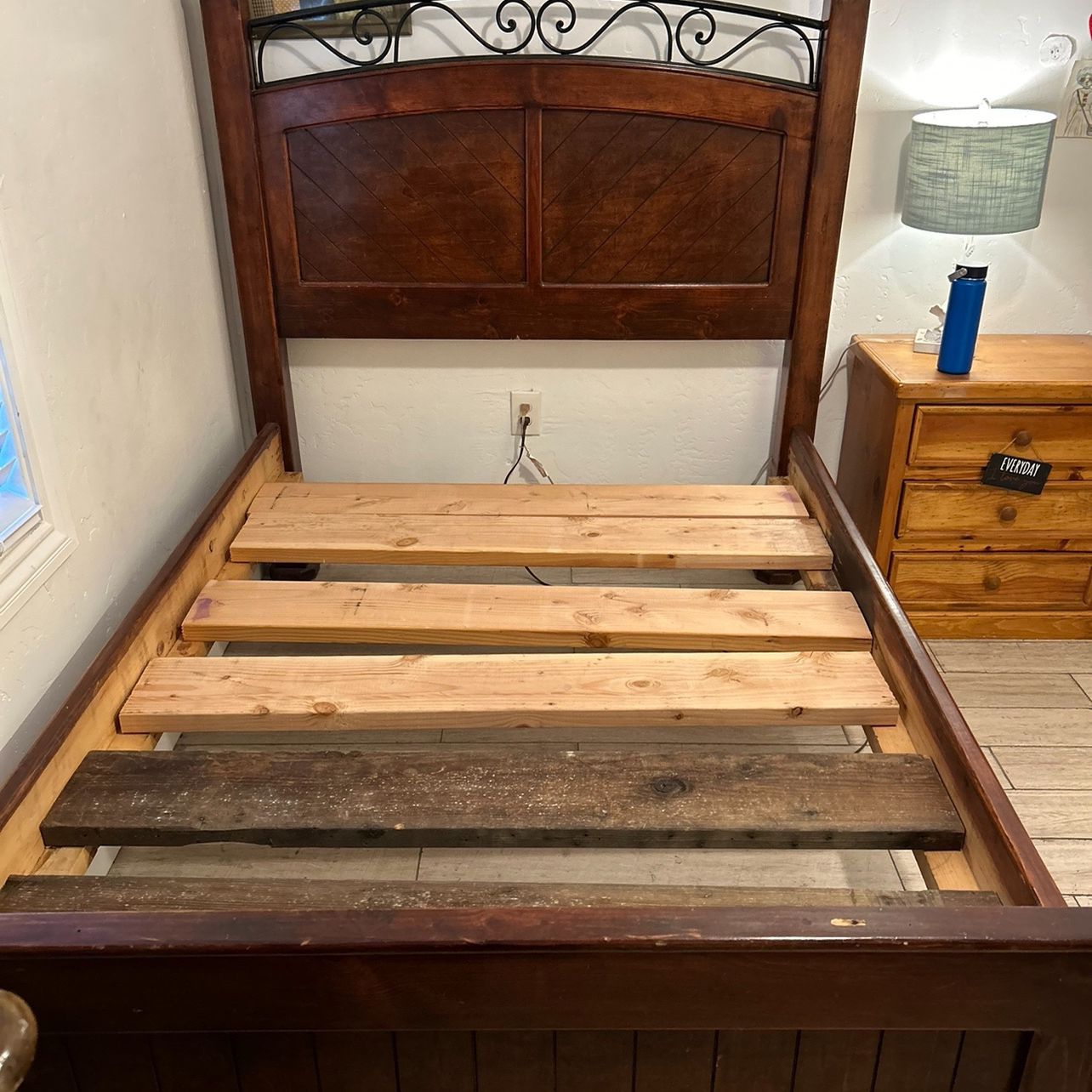Full Size Solid Real Wood Bed 