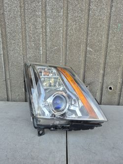 2008 2009 2010 2011 2012 2013 Cadillac CTS Headlight Headlamp XENON HID Right Passenger Side RH Original Used OEM 