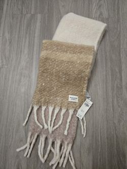 Abercrombie And Fitch Kids Scarf