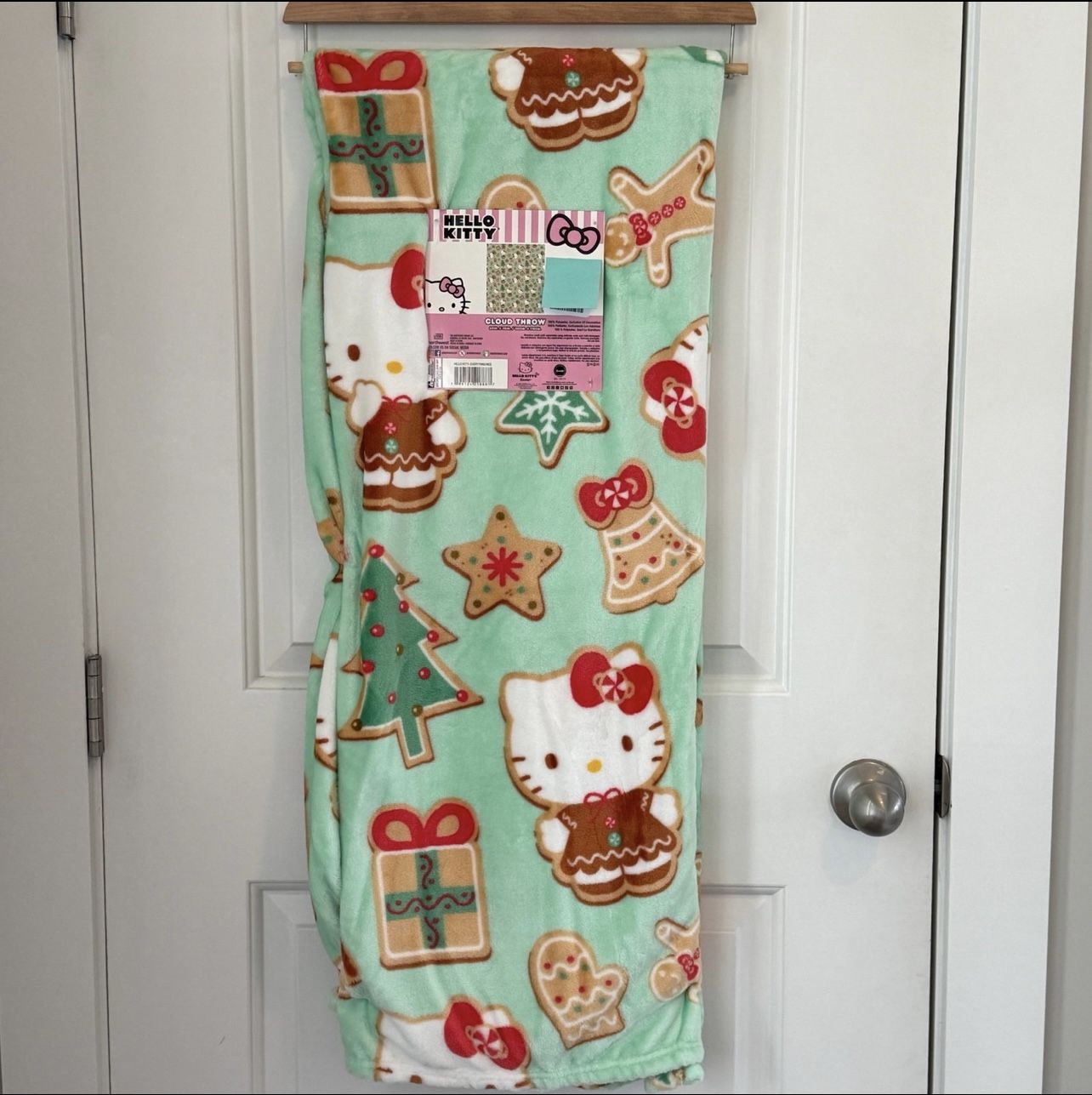 Mint hello Kitty Blanket