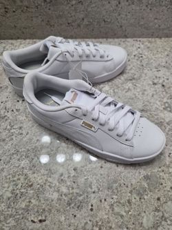 Puma Tennis shoes size 8.5 NEW white