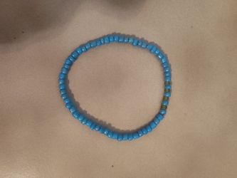 Blue bead bracelet