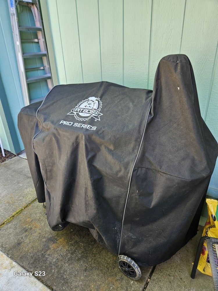 Pit Boss Pellet Grill and Smokeer