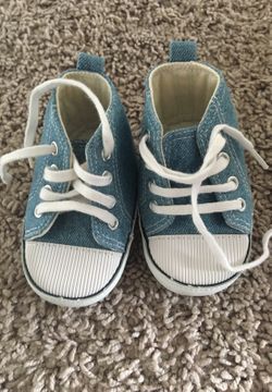 Baby crib shoes