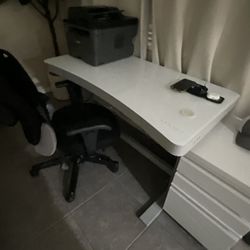 Hi everyone we have this desk on sale  only $150 retail $300 dls have glass top and metal no dents no cracks clean   ! It used to go up and down, but 