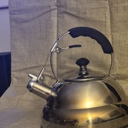 Tea Kettle 