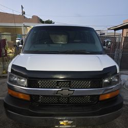 2017 Chevrolet Express 2500