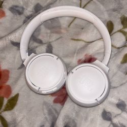JBL headphones,white