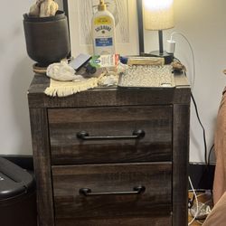 Wooden Nigh Stand (2 set)