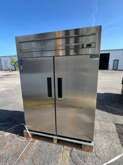 ❄️🧊Dukers D55AF Commercial 2-Door Top Mount Freezer in Stainless Steel Brand New❄️🧊