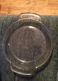 Pie plate by Anchor Hocking