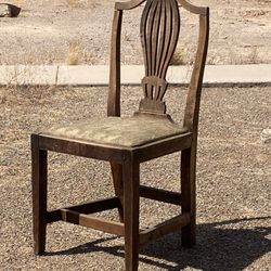 1820- Oak 18th Century English Arrow Cut-Out, Shield Back Country Chair
