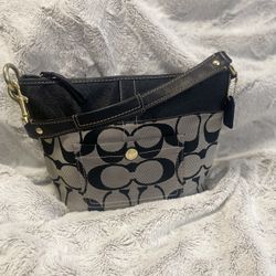 Coach Legacy Signature Canvas Bag - Vintage