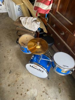 Mendini junior drum set