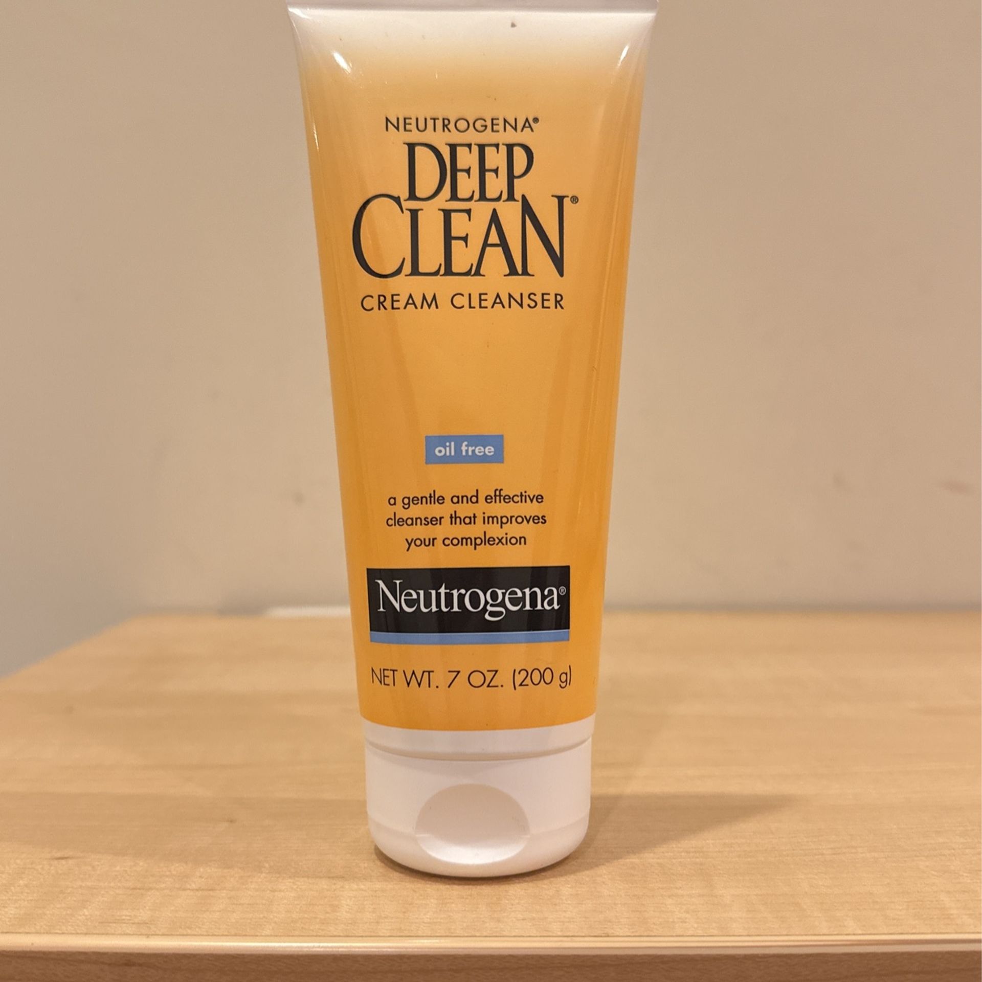 Neutrogena Deep Clean oil-free cleanser 7 oz