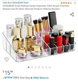 COOLBEAR Small Makeup Vanity Organizer, Clear Acrylic Cosmetic Display Case for Basic Skincare Products Makeup Brushes