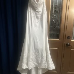Wedding Dress & Veil