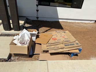 Free Moving Boxes and Paper